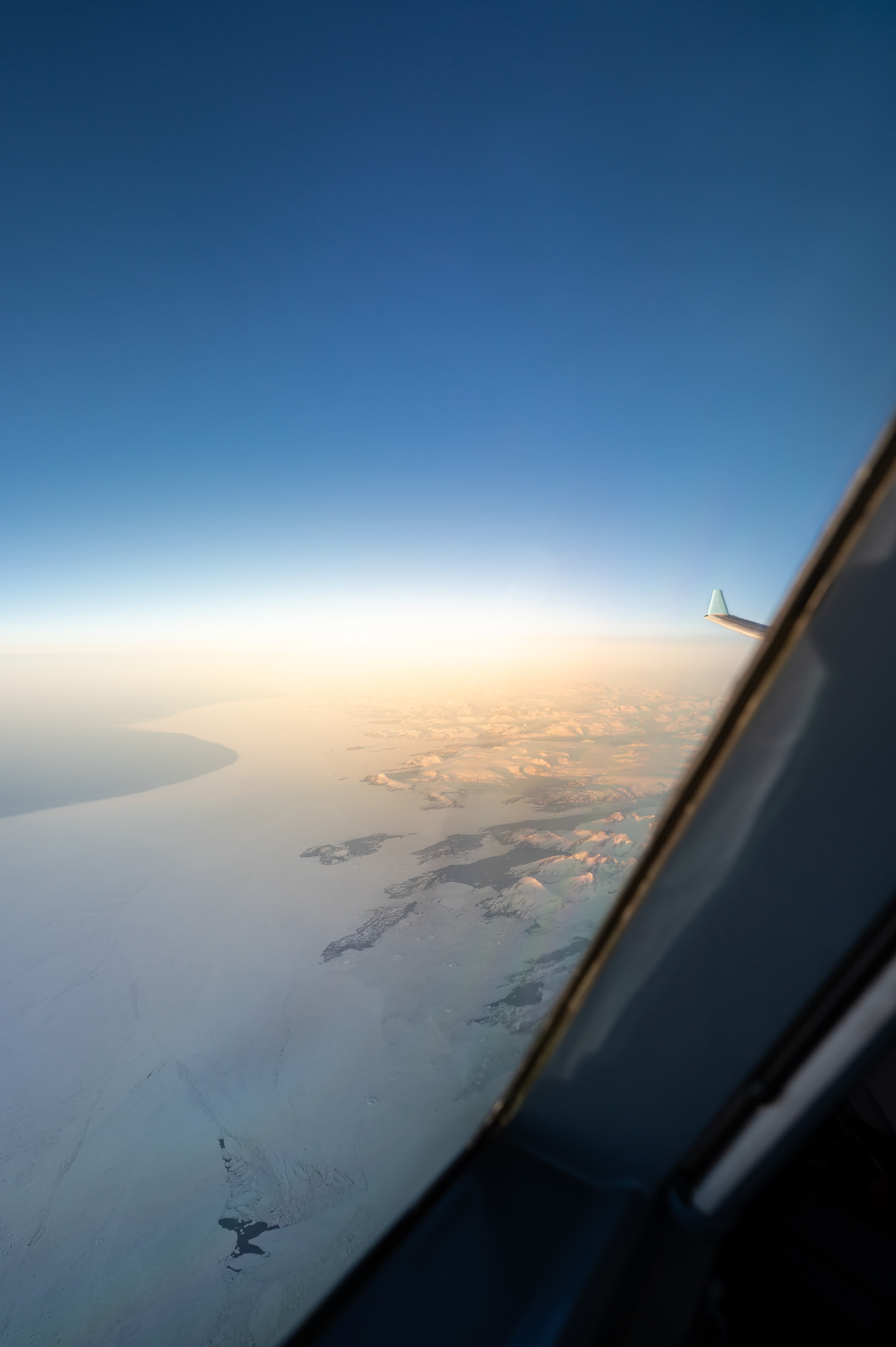 Image from the cockpit towards the right hand windview.